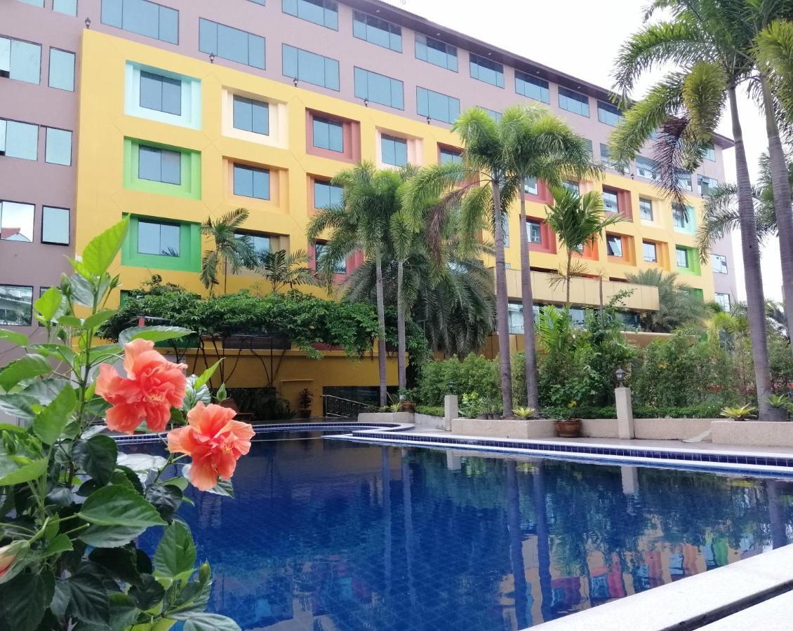 Boutique Hotel Pattaya Buitenkant foto